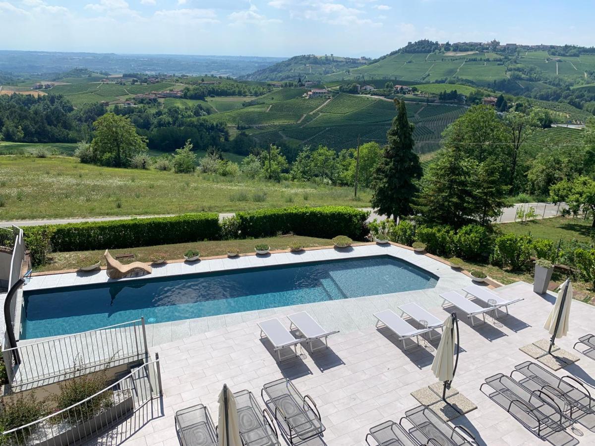 Reva Residences And Pool Monforte dʼAlba Exterior foto
